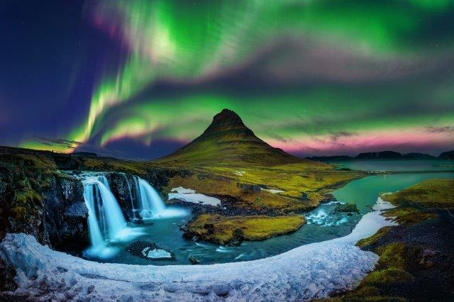 Non-stop return flights from Amsterdam to Iceland for €143!